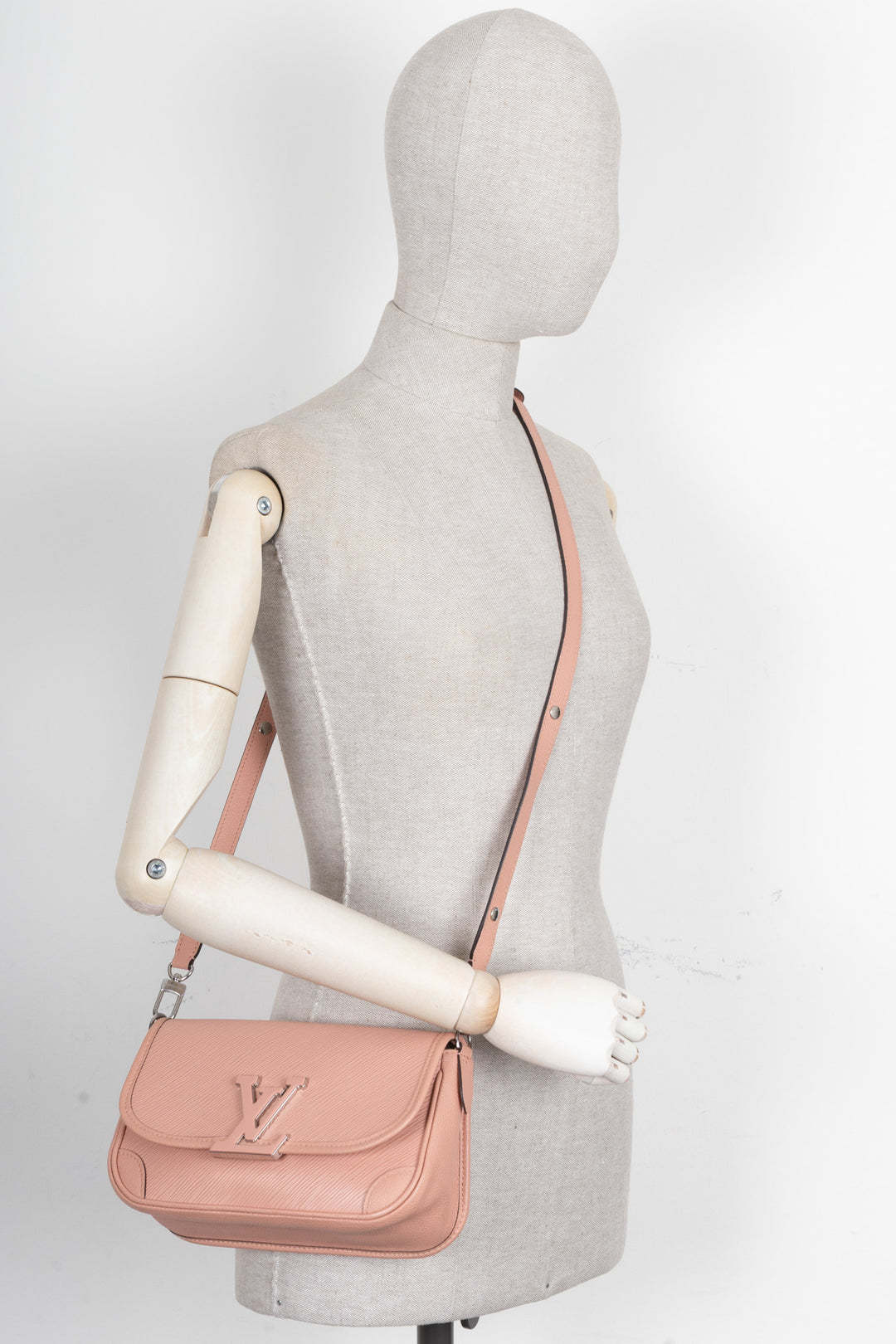 LOUIS VUITTON Buci Shoulder Bag Epi Pink