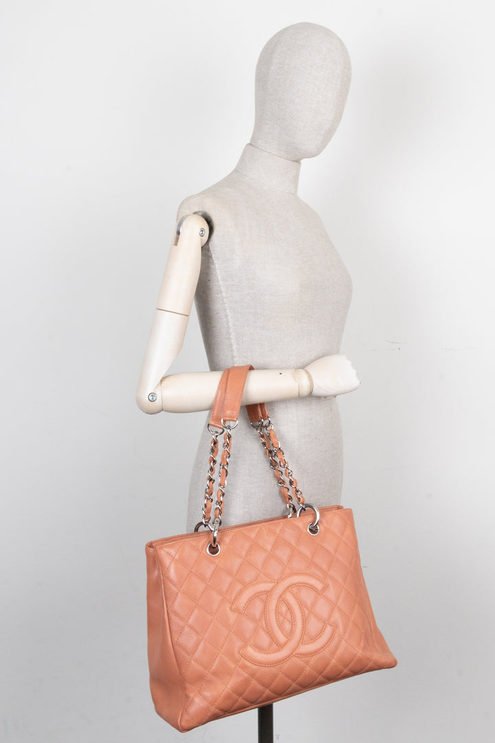CHANEL GST Tote Caviar Flamingo Pink