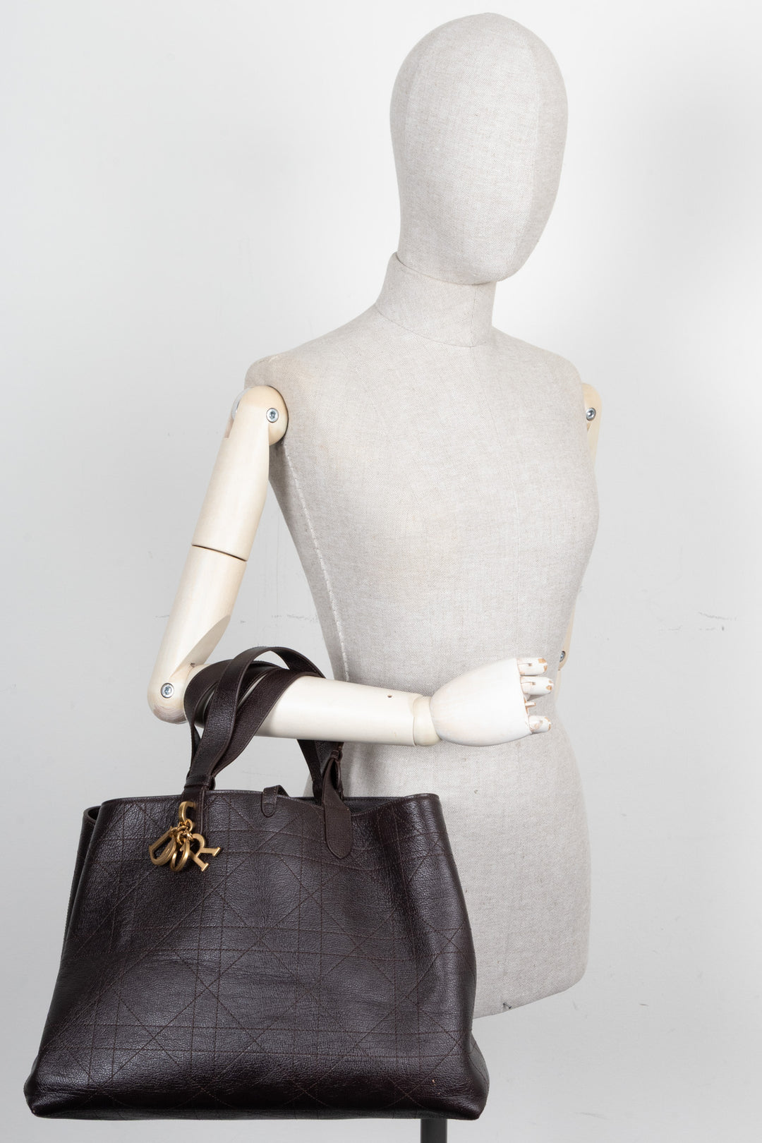 CHRISTIAN DIOR Large Toujours Bag Macrocannage Leather Brown