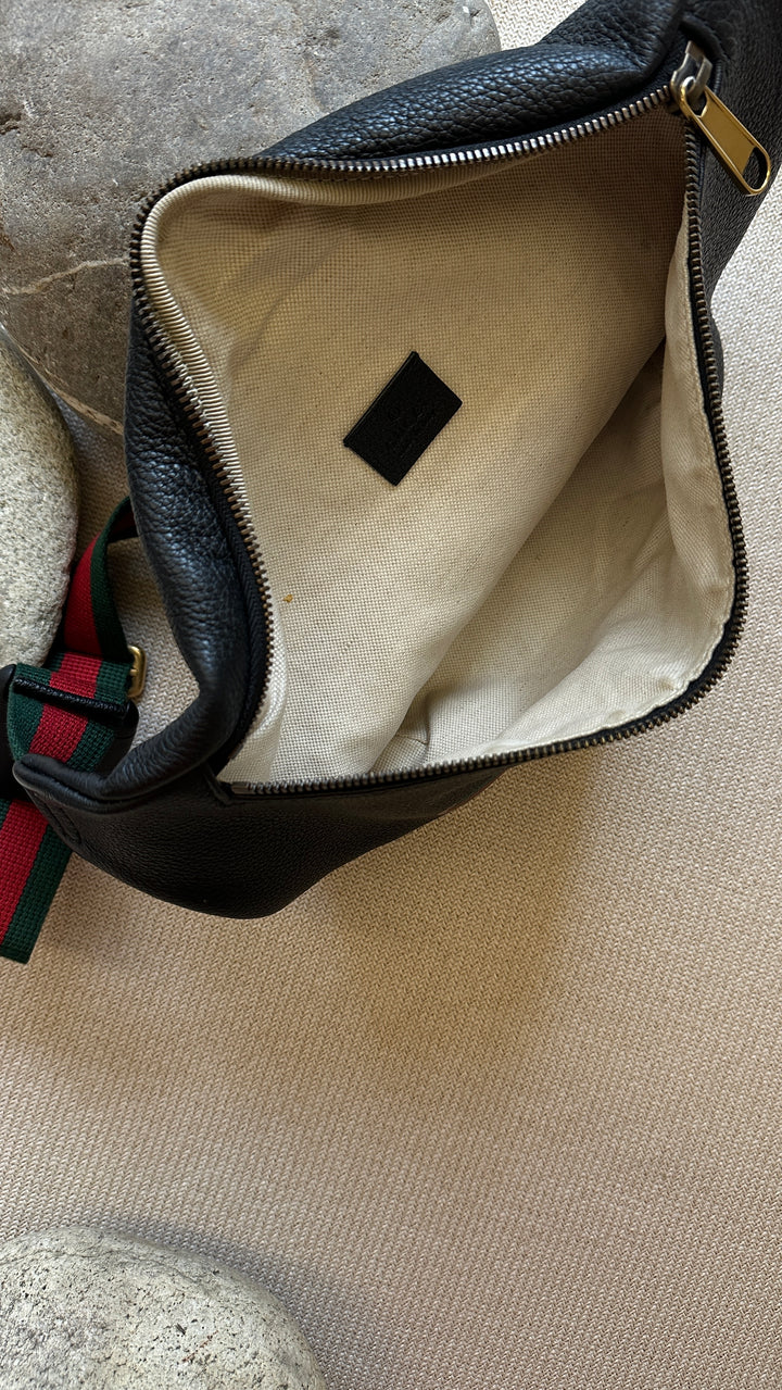 GUCCI Logo Bum Bag Black