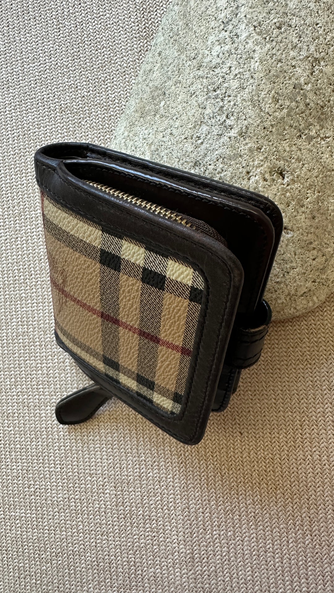 BURBERRY Nova Check Compact Wallet