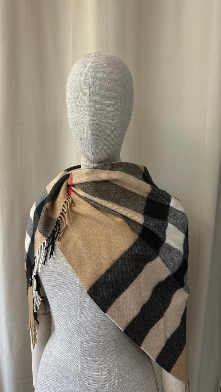BURBERRY Triangle Scarf Nova Check Cashmere Beige