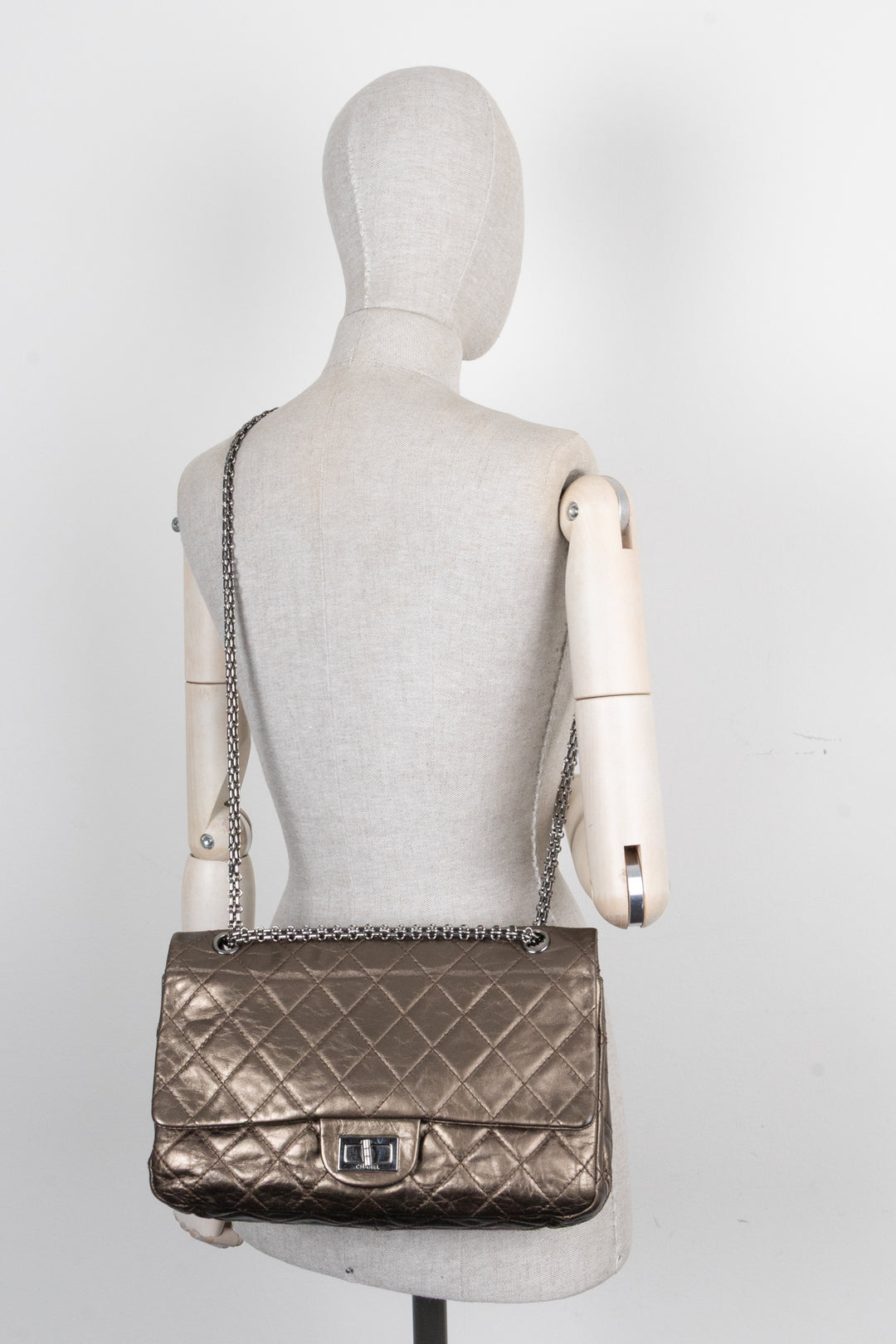 CHANEL 2.55 Large Bronze