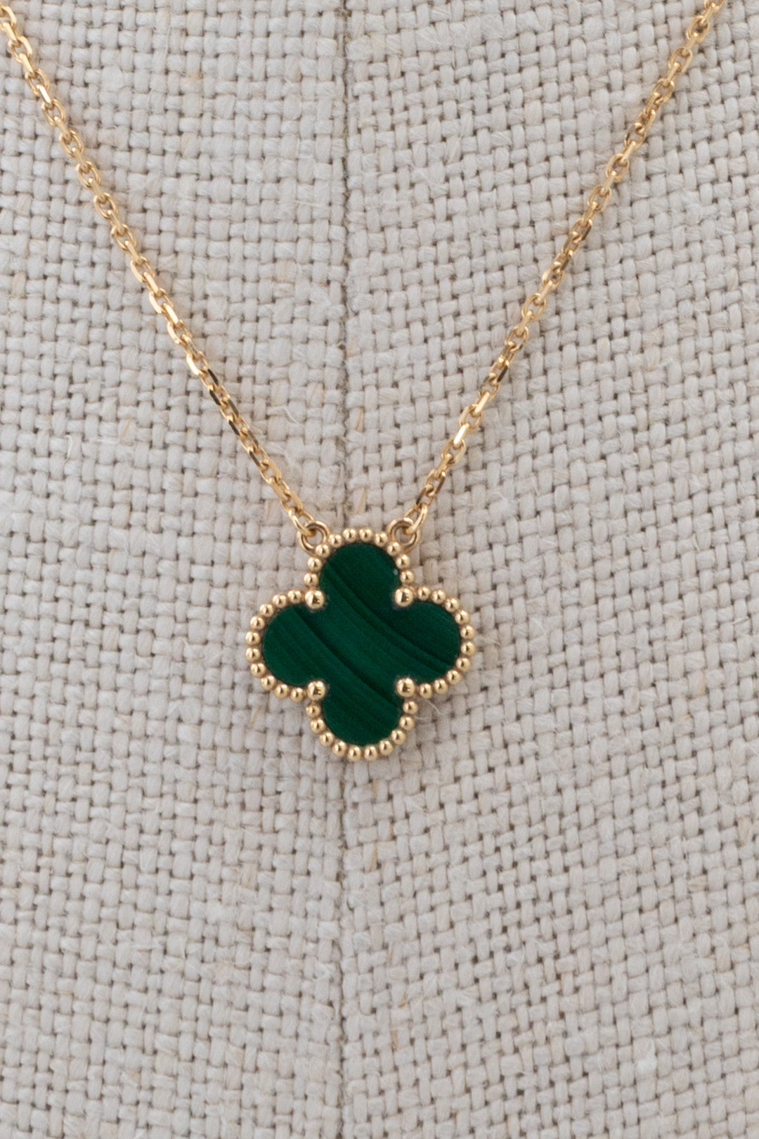 VAN CLEEF & ARPELS Vintage Alhambra Necklace 18k Yellow Gold Malachite
