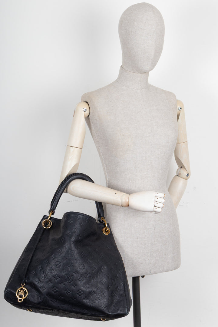 LOUIS VUITTON Artsy Bag Empreinte Navy