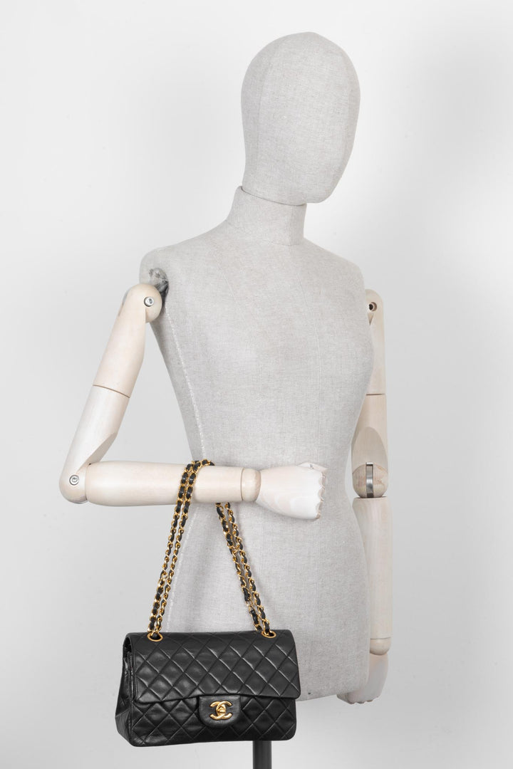 CHANEL Vintage Double Flap Bag Small Black