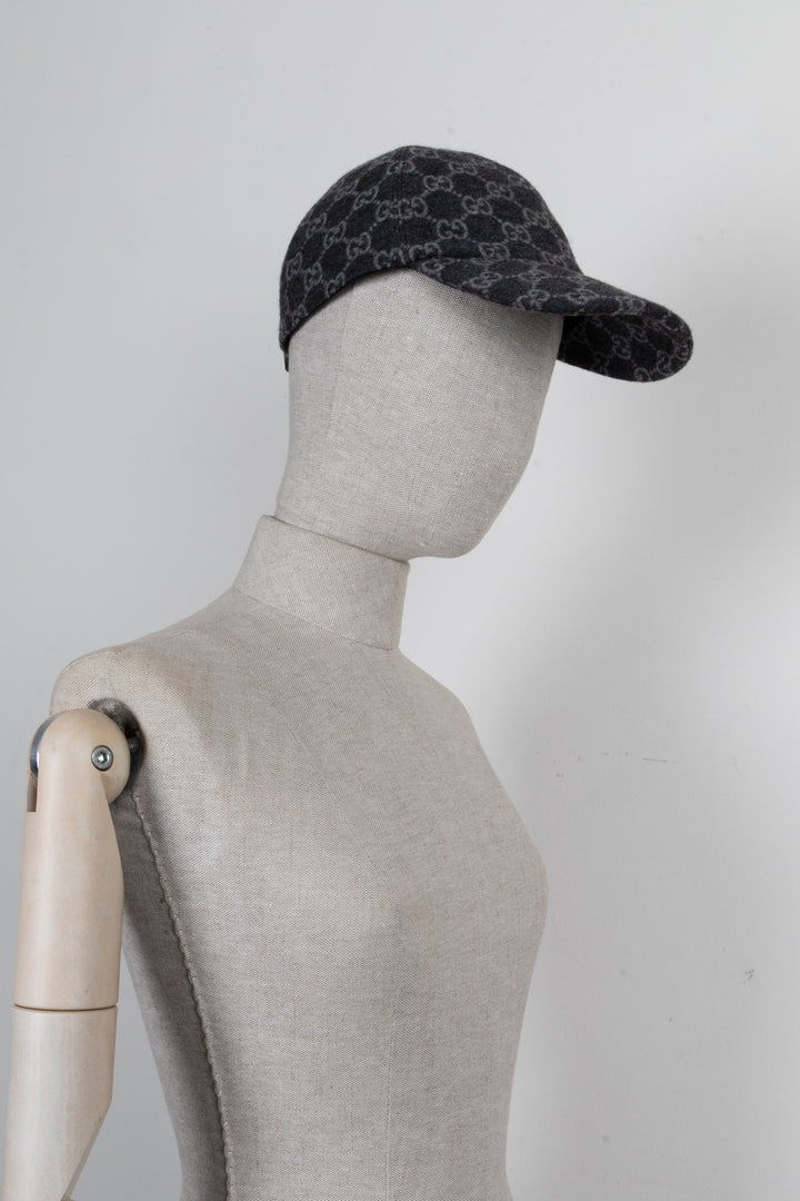 GUCCI GG Wool Cap Grey