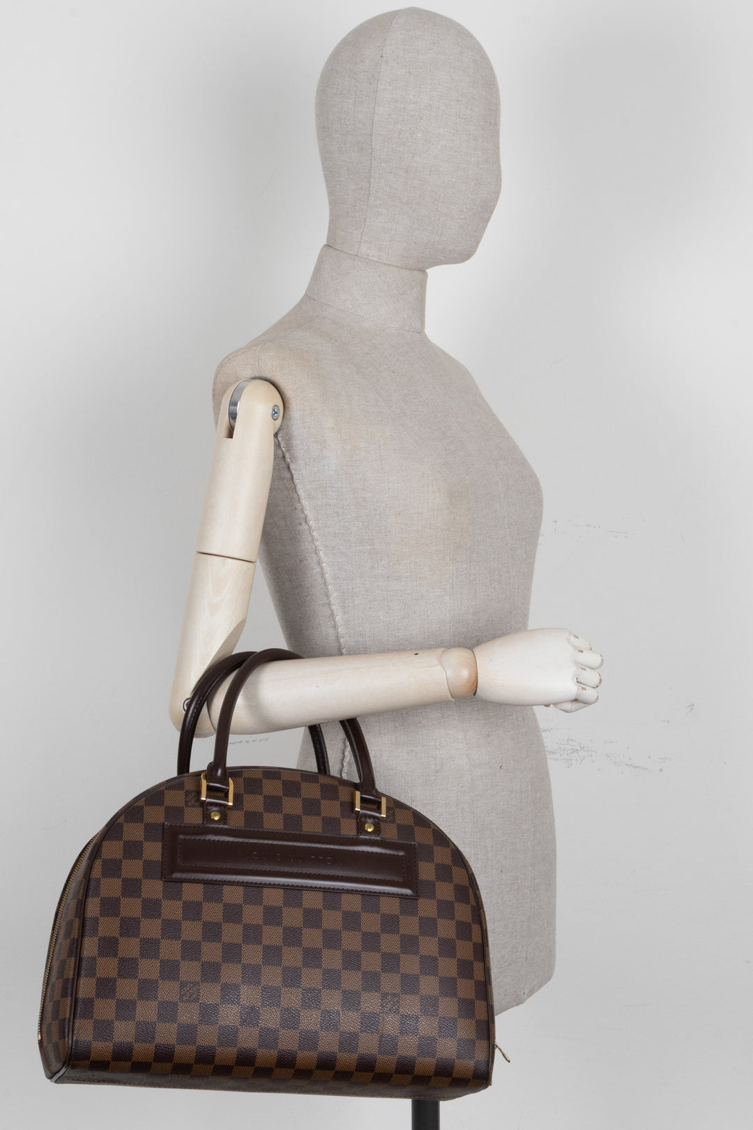 LOUIS VUITTON Nolita Canvas Damier Ebène