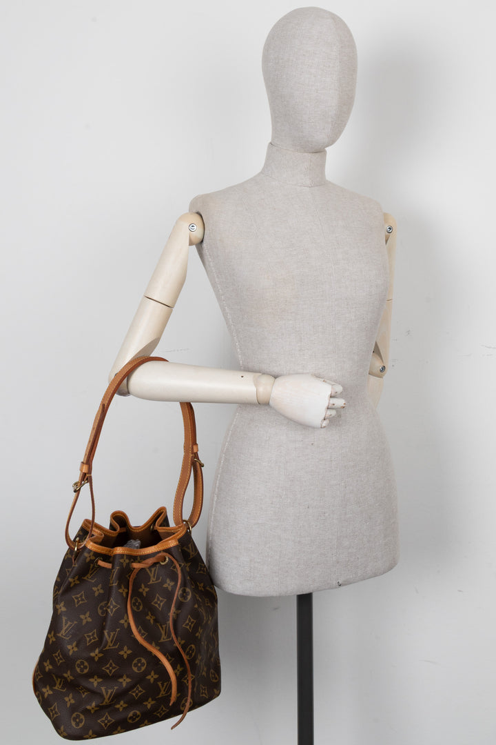 LOUIS VUITTON Petit Sac Noe MNG Canvas