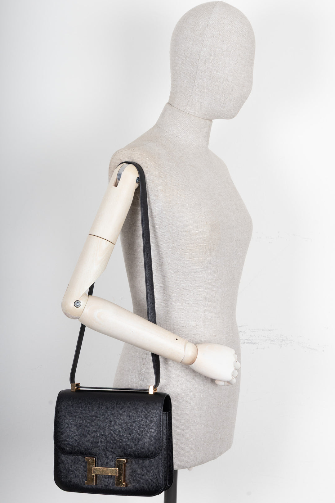 HERMÈS Constance 24 Epsom Black