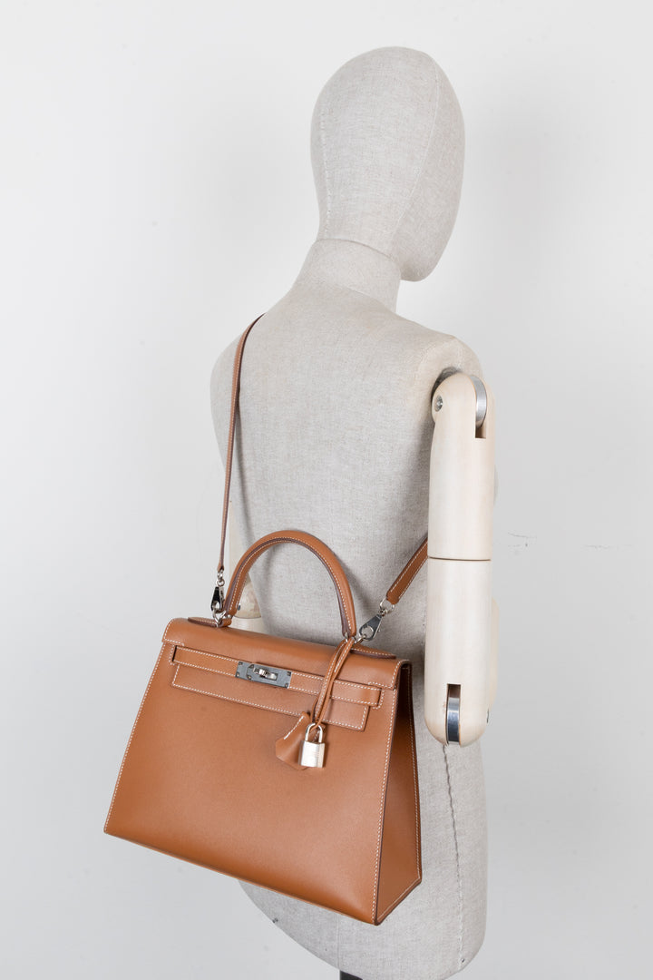 HERMÈS Kelly 28 Sellier Veau Madame Gold