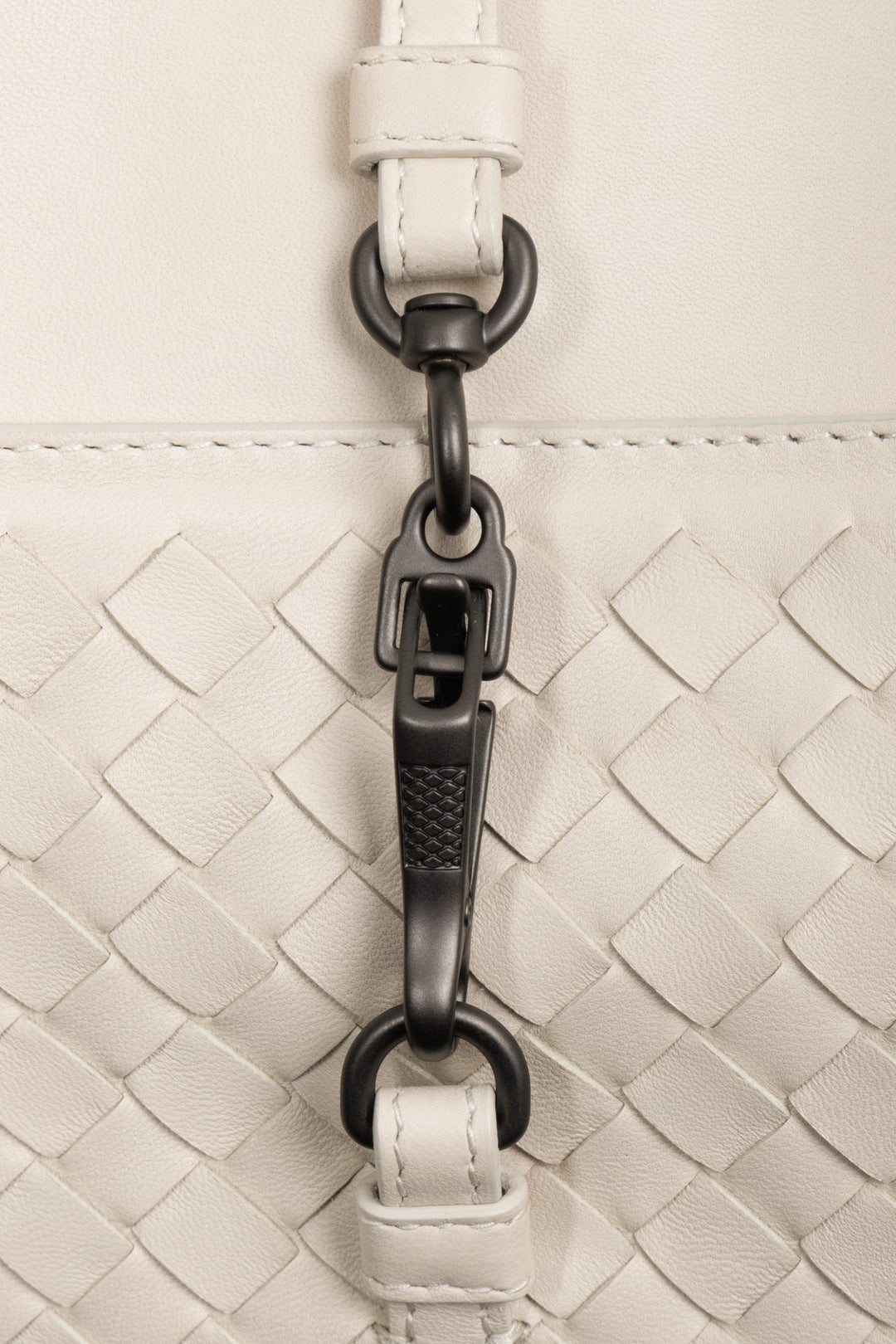 BOTTEGA VENETA Sac Beverly Intrecciato Ivoire