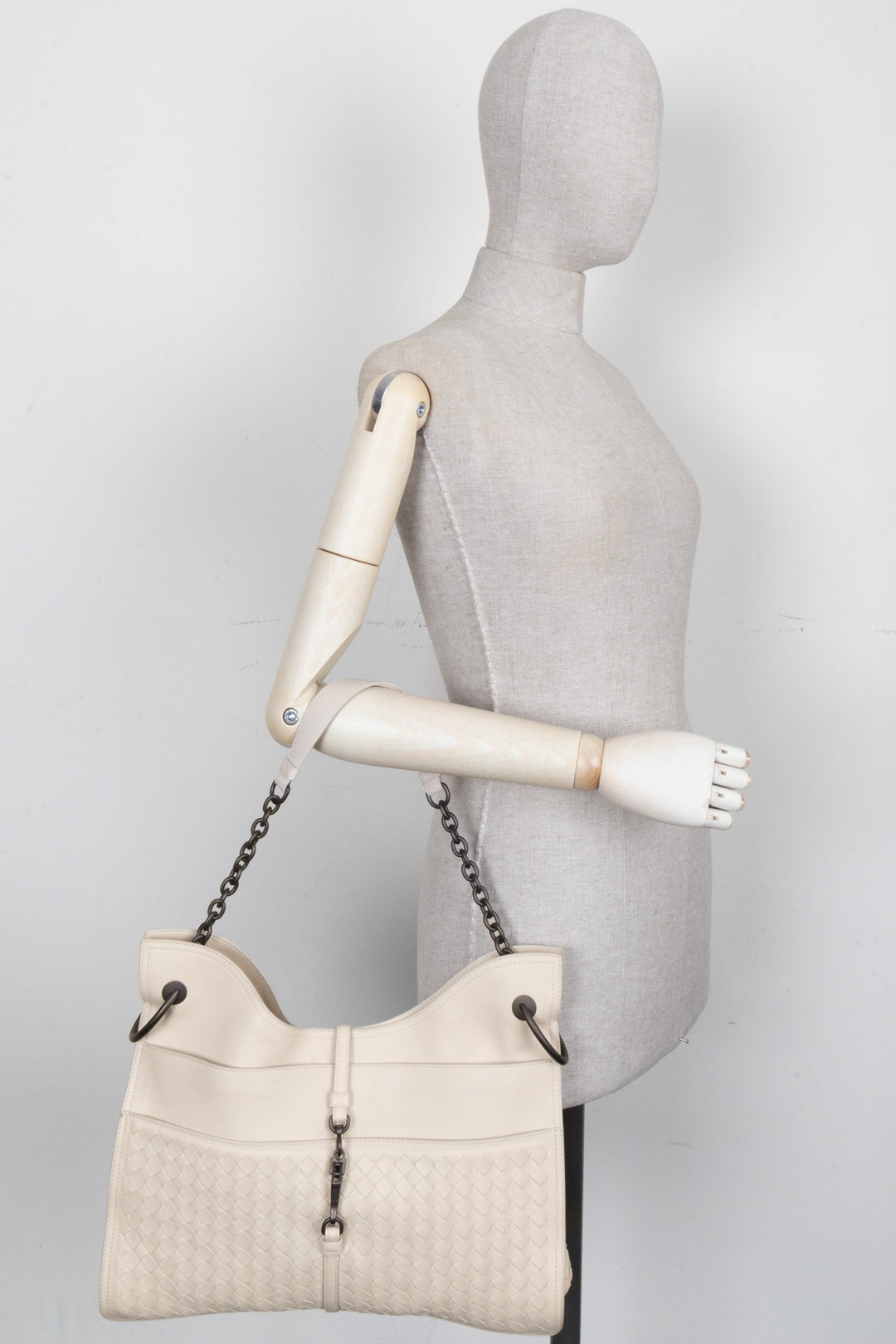 BOTTEGA VENETA Sac Beverly Intrecciato Ivoire