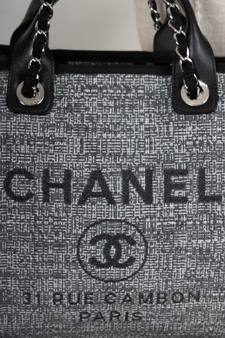CHANEL Deauville Sac Tweed Gris