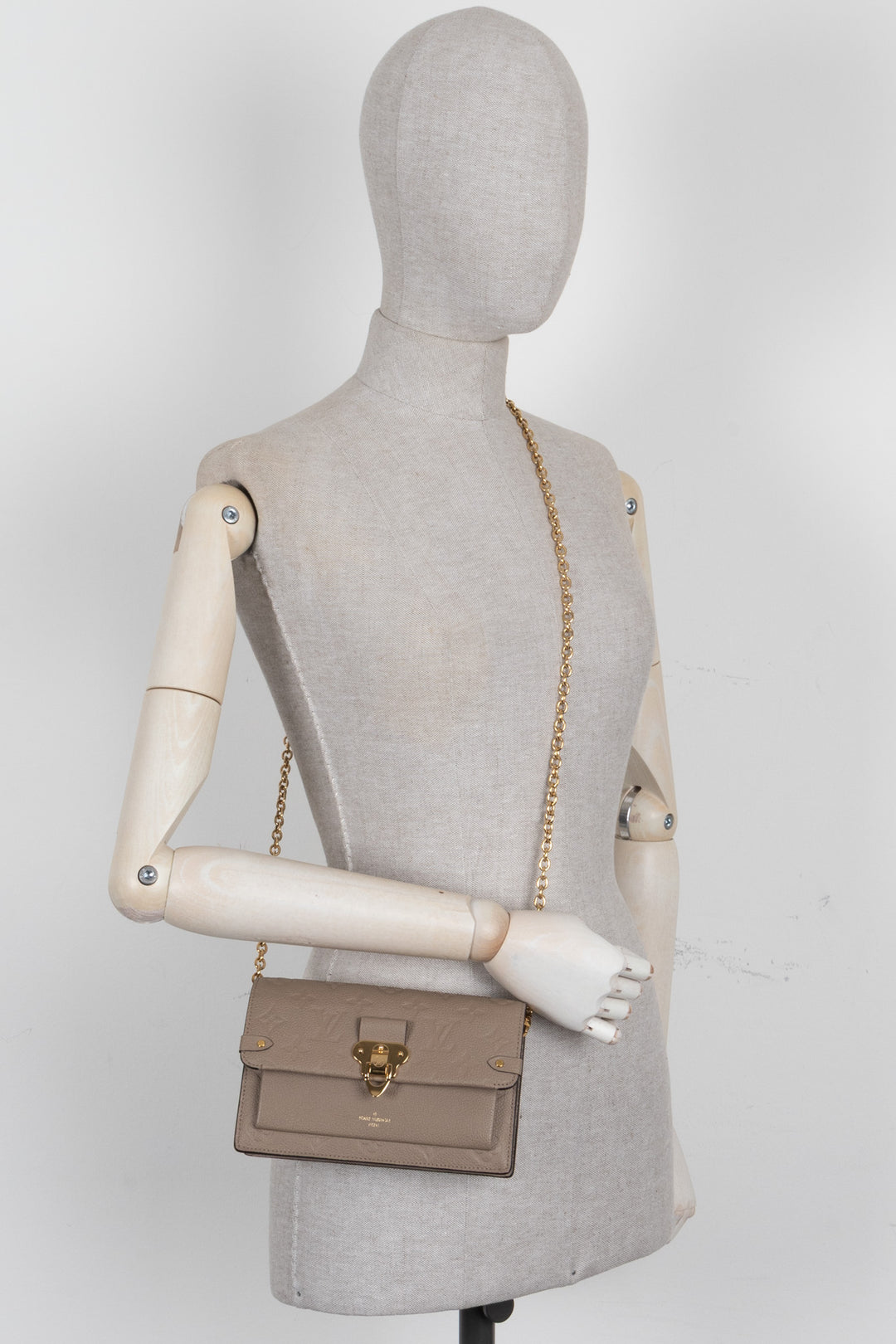 LOUIS VUITTON Vavin Chain Wallet Empreinte Taupe