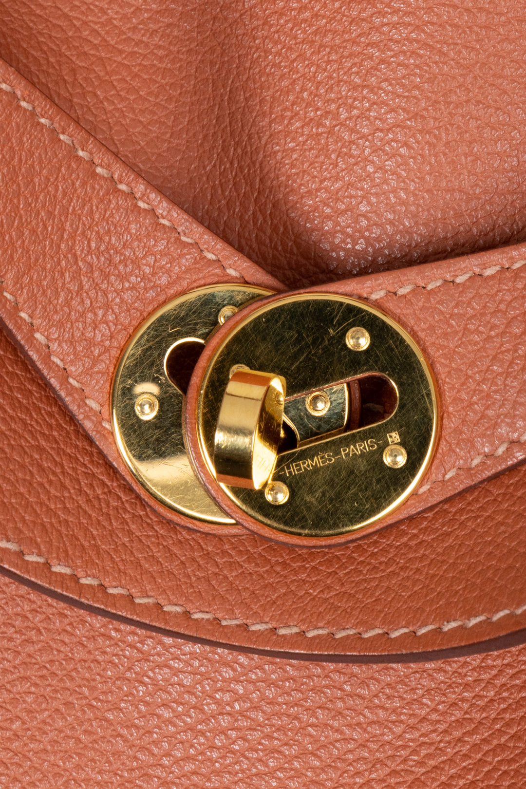HERMÈS Lindy 26 Brick Orange