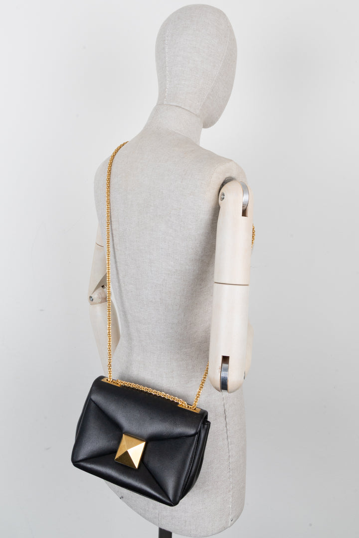 VALENTINO One Stud Chain Flap Bag Black