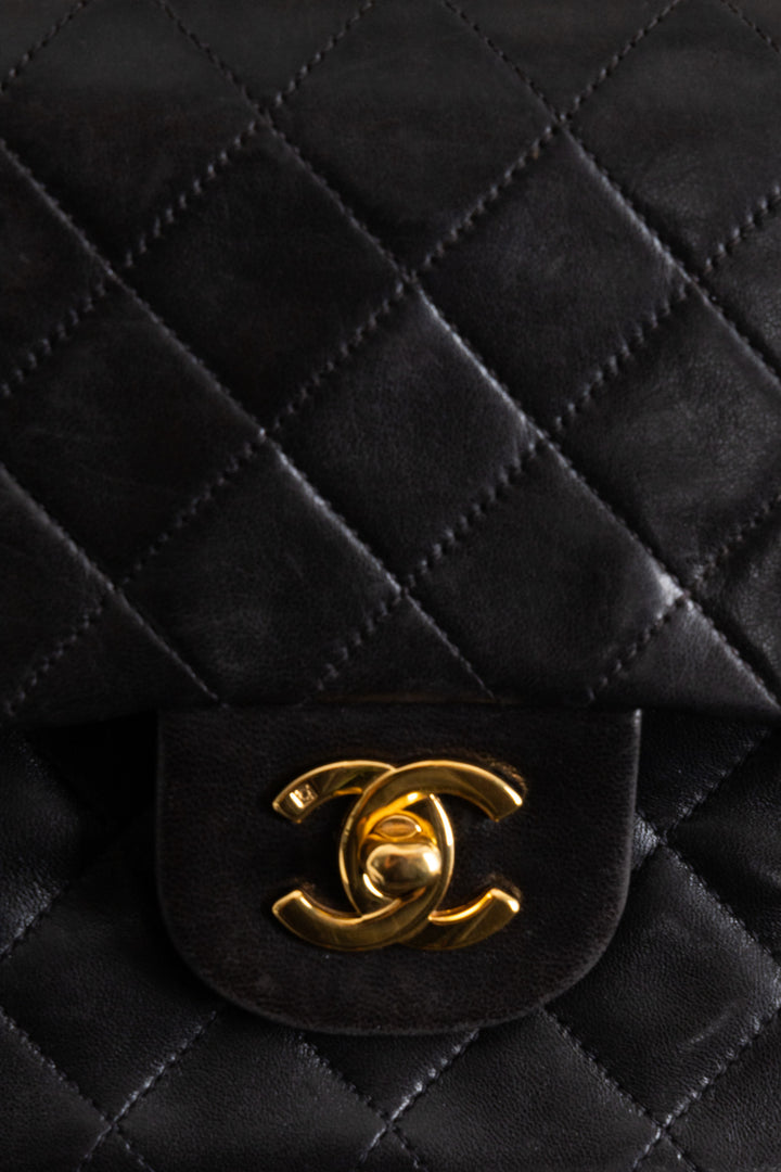 CHANEL Vintage Small Double Flap Cuir Noir
