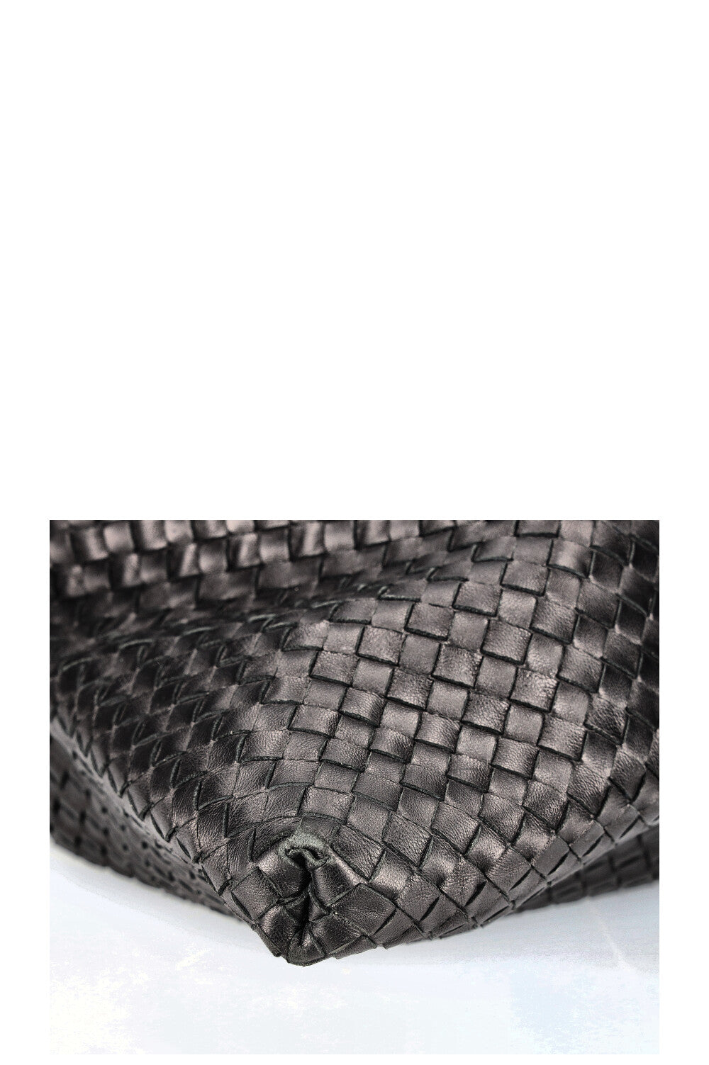 BOTTEGA VENETA Intrecciato Circle Convertible Bag Black