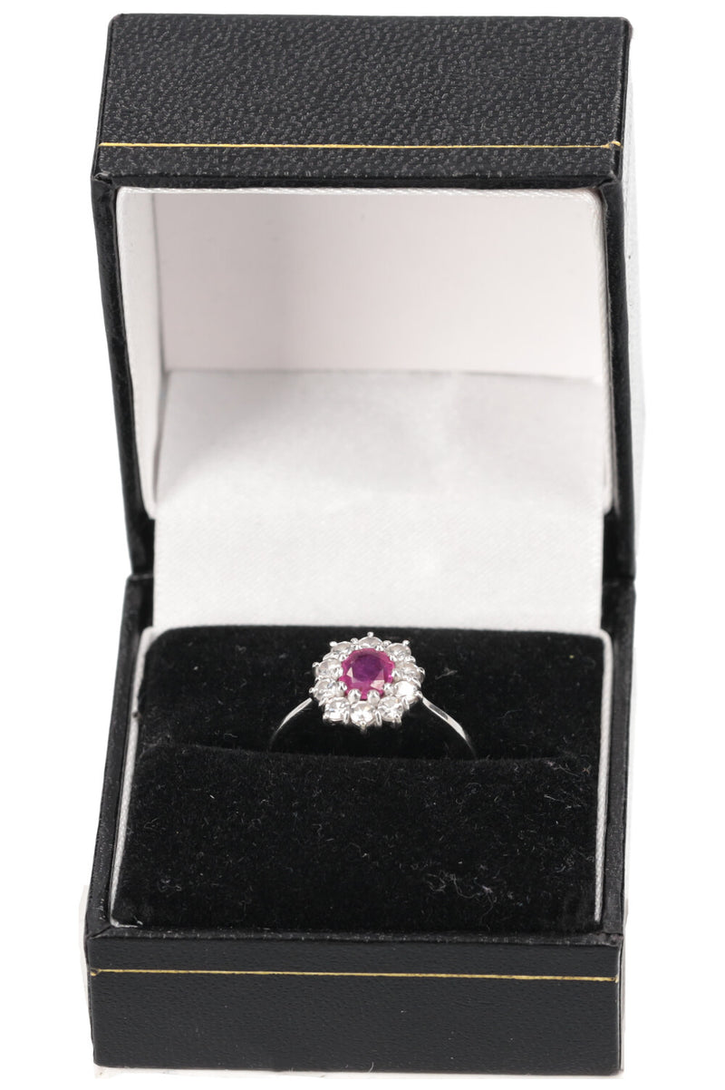 VINTAGE JEWELRY Ruby Ring