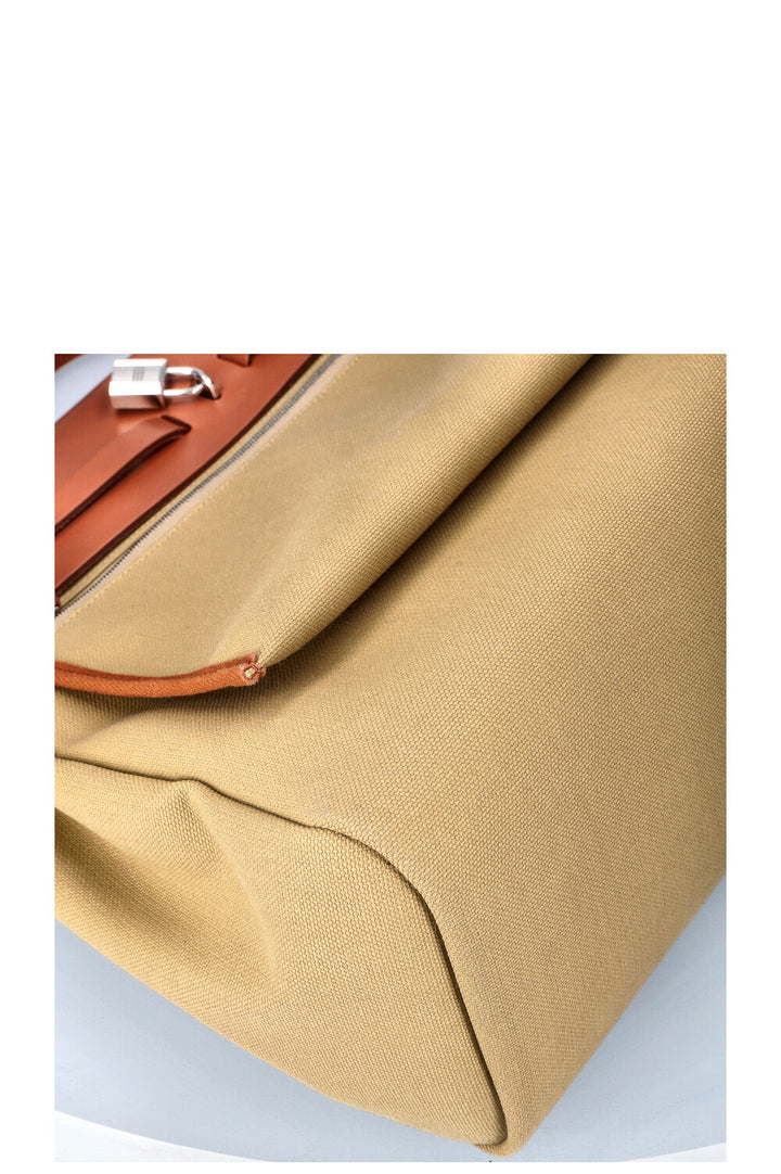 HERMÈS Herbag Zip 39 Toile Officier Green-Beige