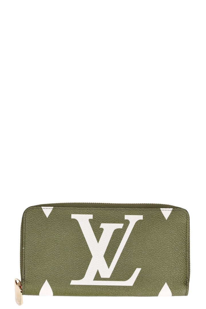 LOUIS VUITTON Zippy Wallet Giant Monogram Green 