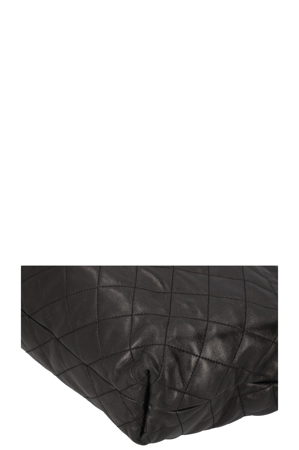 SAINT LAURENT Icare Maxi Quilted Tote Bag Black