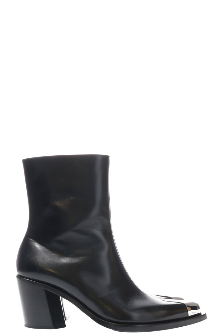 ALEXANDER MCQUEEN Punk Boots Black
