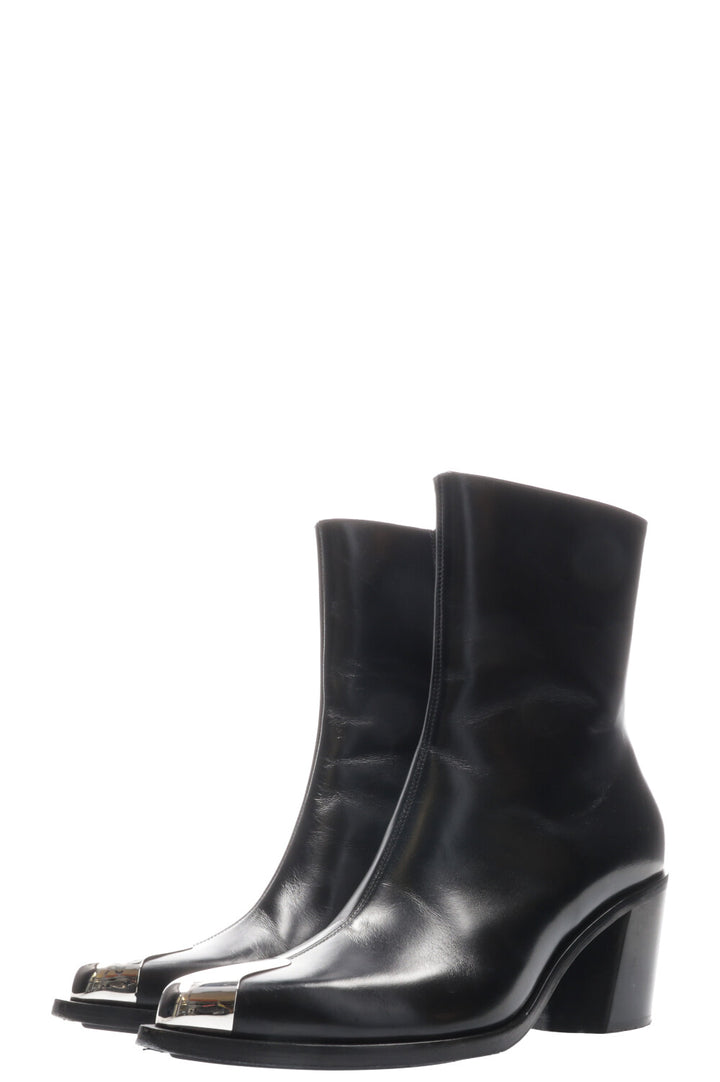 ALEXANDER MCQUEEN Punk Boots Black