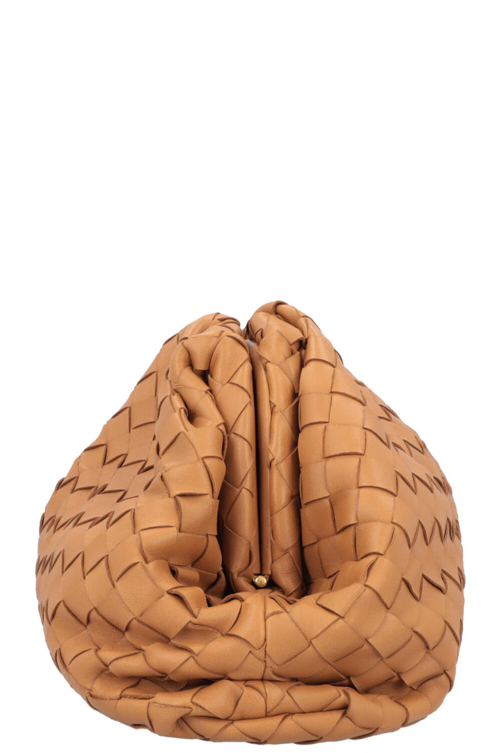 BOTTEGA VENETA The Pouch Intrecciato Camel