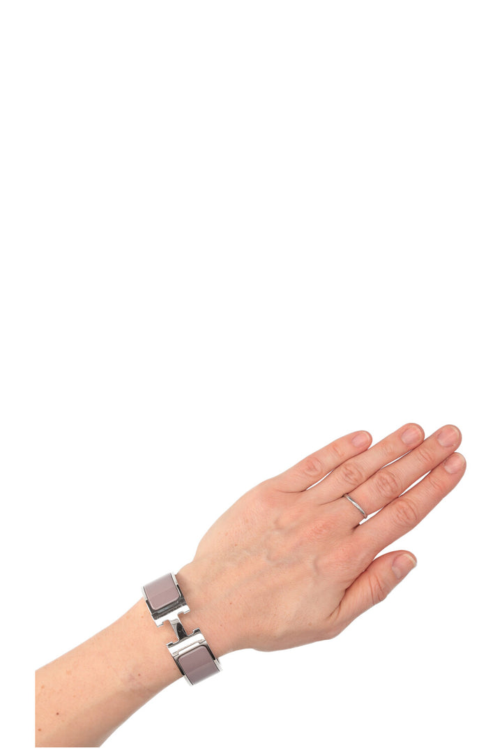 HERMÈS Bracelet Clic Clac H Taupe