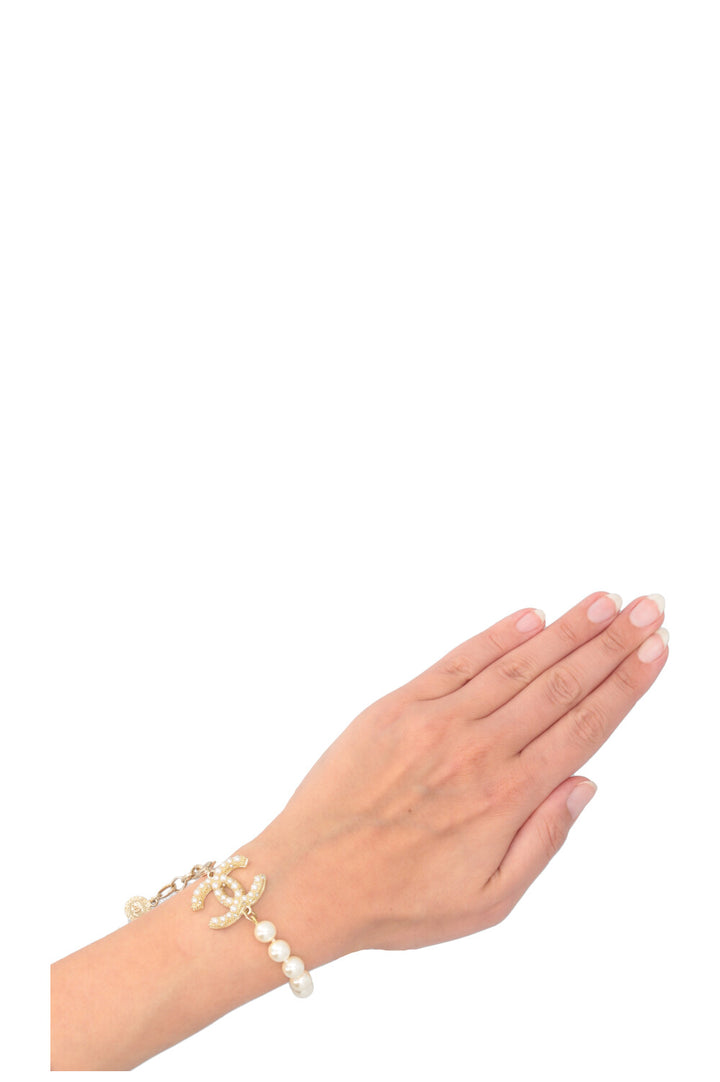 CHANEL 2019 CC Faux Pearl Bracelet Gold