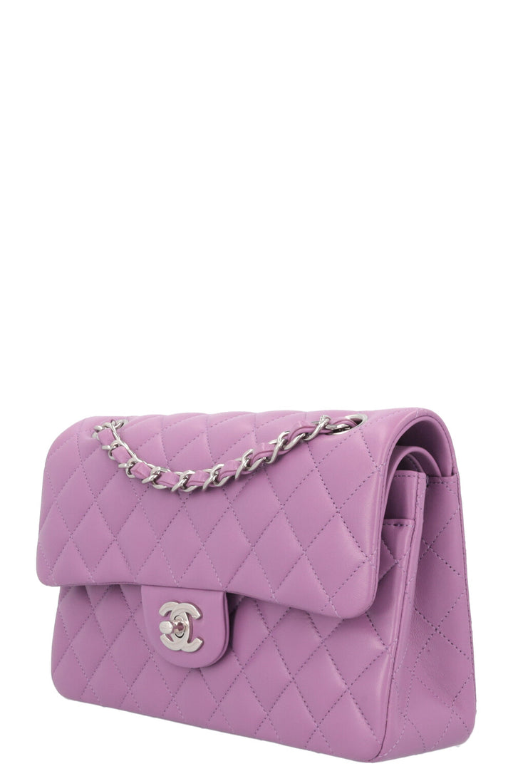 CHANEL Petit sac double rabat Lilas