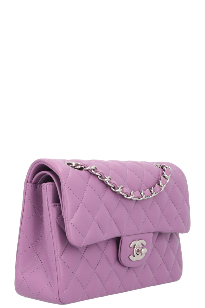 CHANEL Petit sac double rabat Lilas