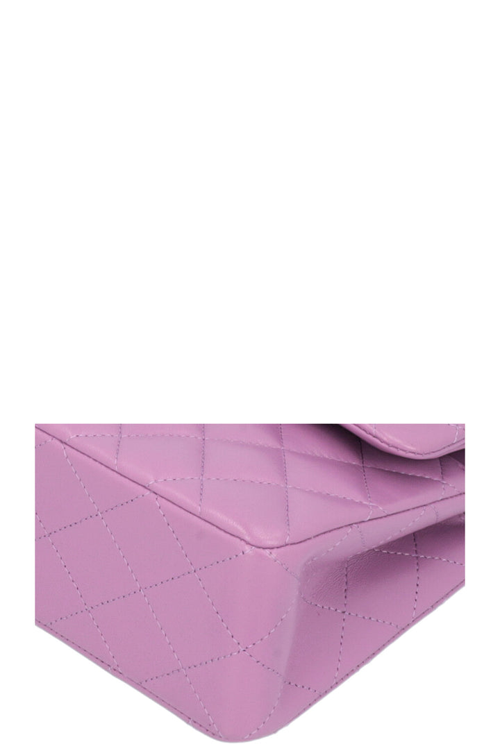CHANEL Petit sac double rabat Lilas