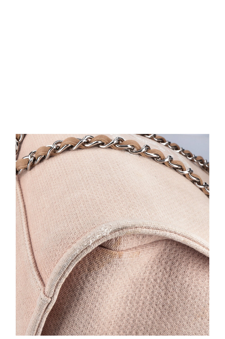 CHANEL Sac Deauville moyen Beige