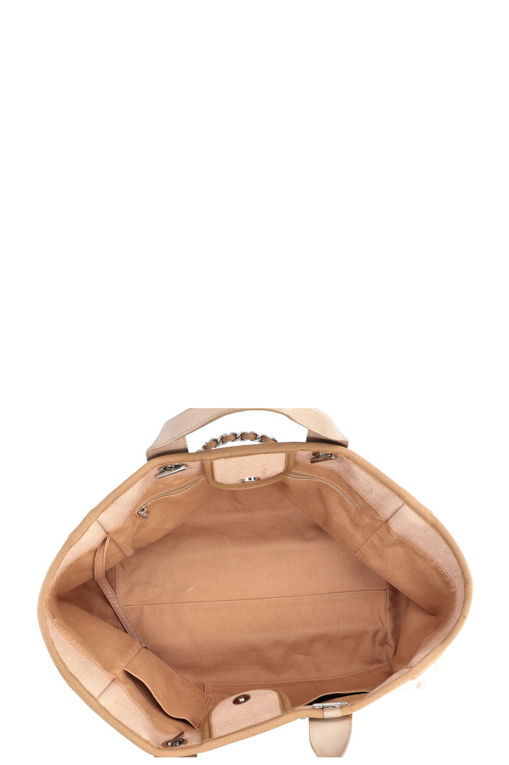 CHANEL Sac Deauville moyen Beige