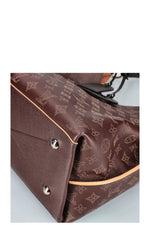 LOUIS VUITTON 2020 Carmel Mahina Bag Chocolate