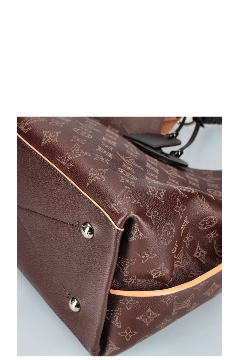 LOUIS VUITTON 2020 Carmel Mahina Bag Chocolate