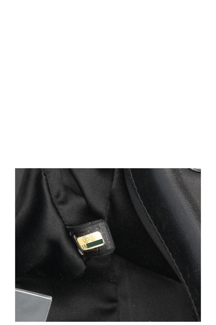 CHANEL Vertical Stitch Single Flap Bag Black