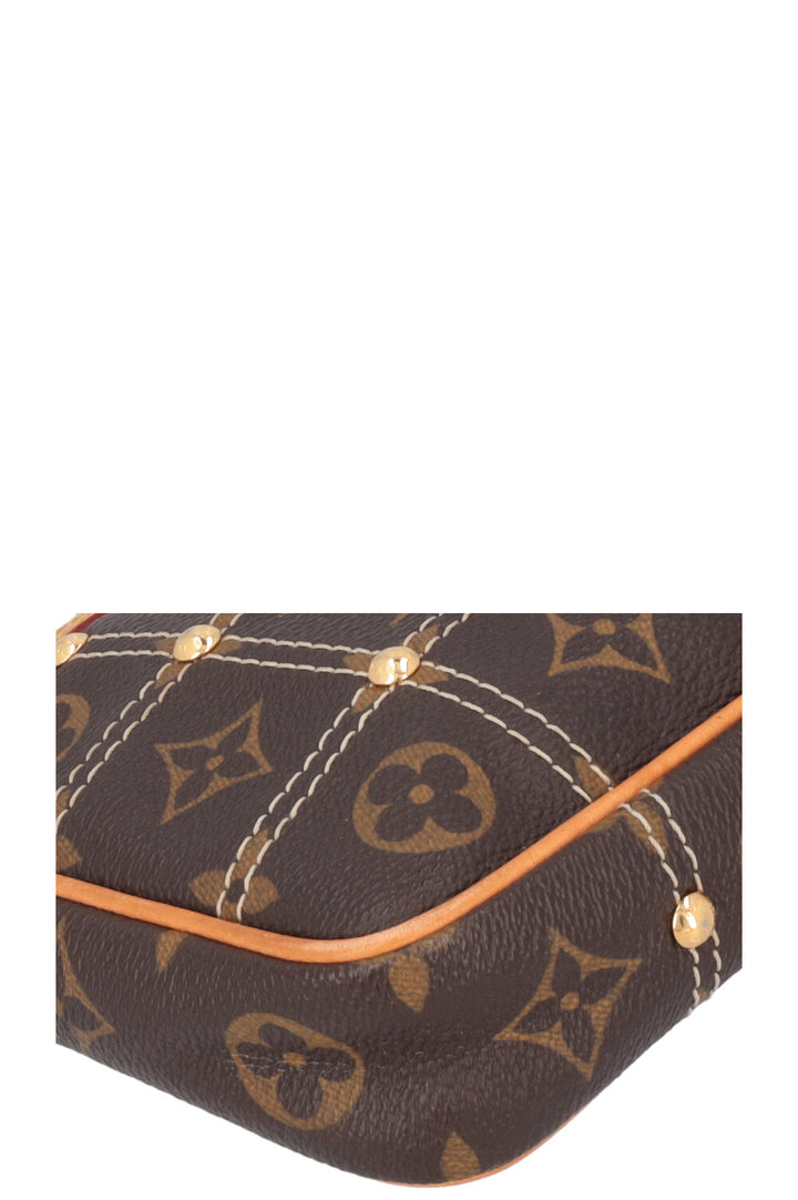 LOUIS VUITTON Quilted Rivet Pochette MNG Canvas