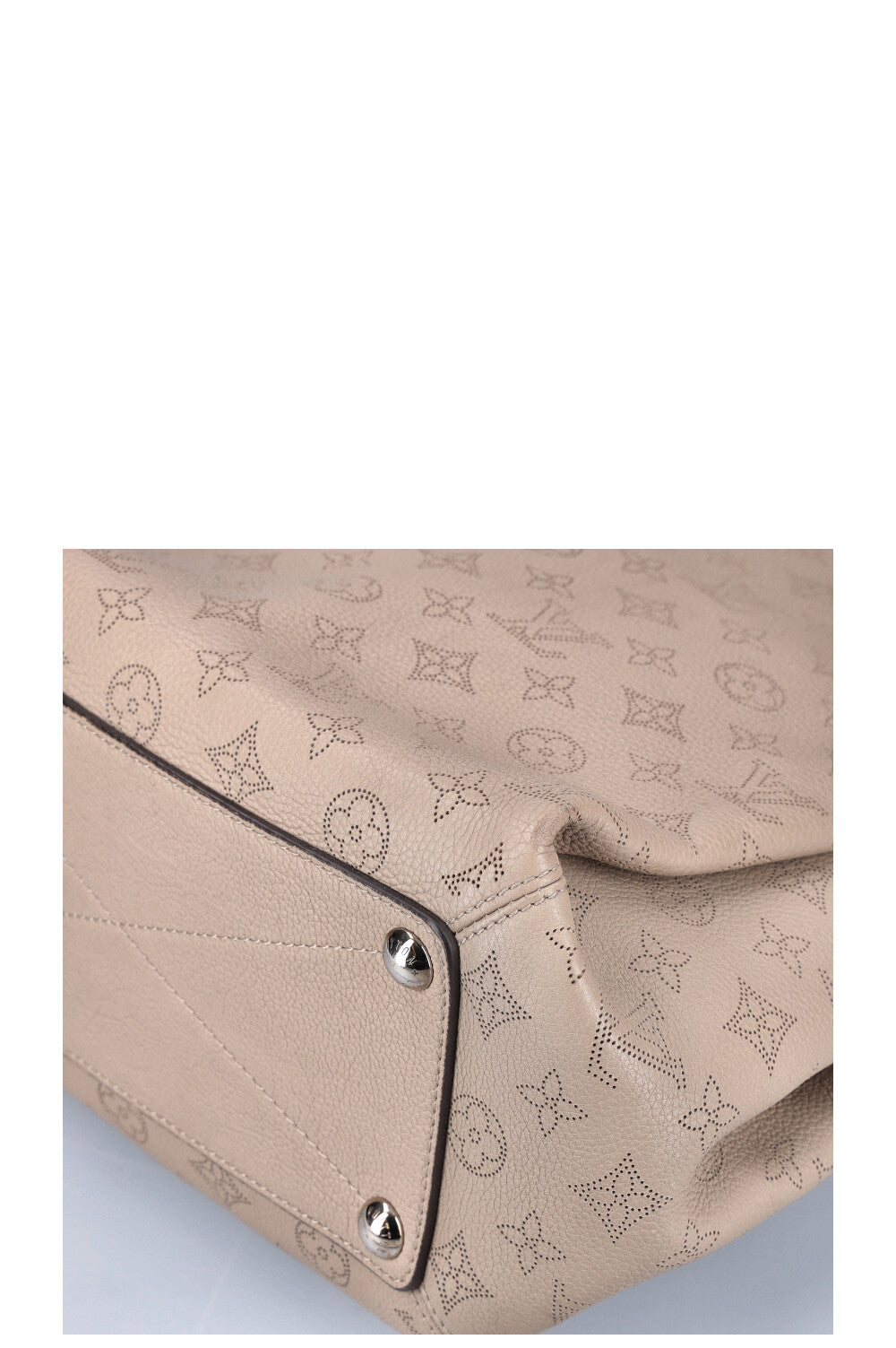 LOUIS VUITTON Babylone PM Mahina Beige