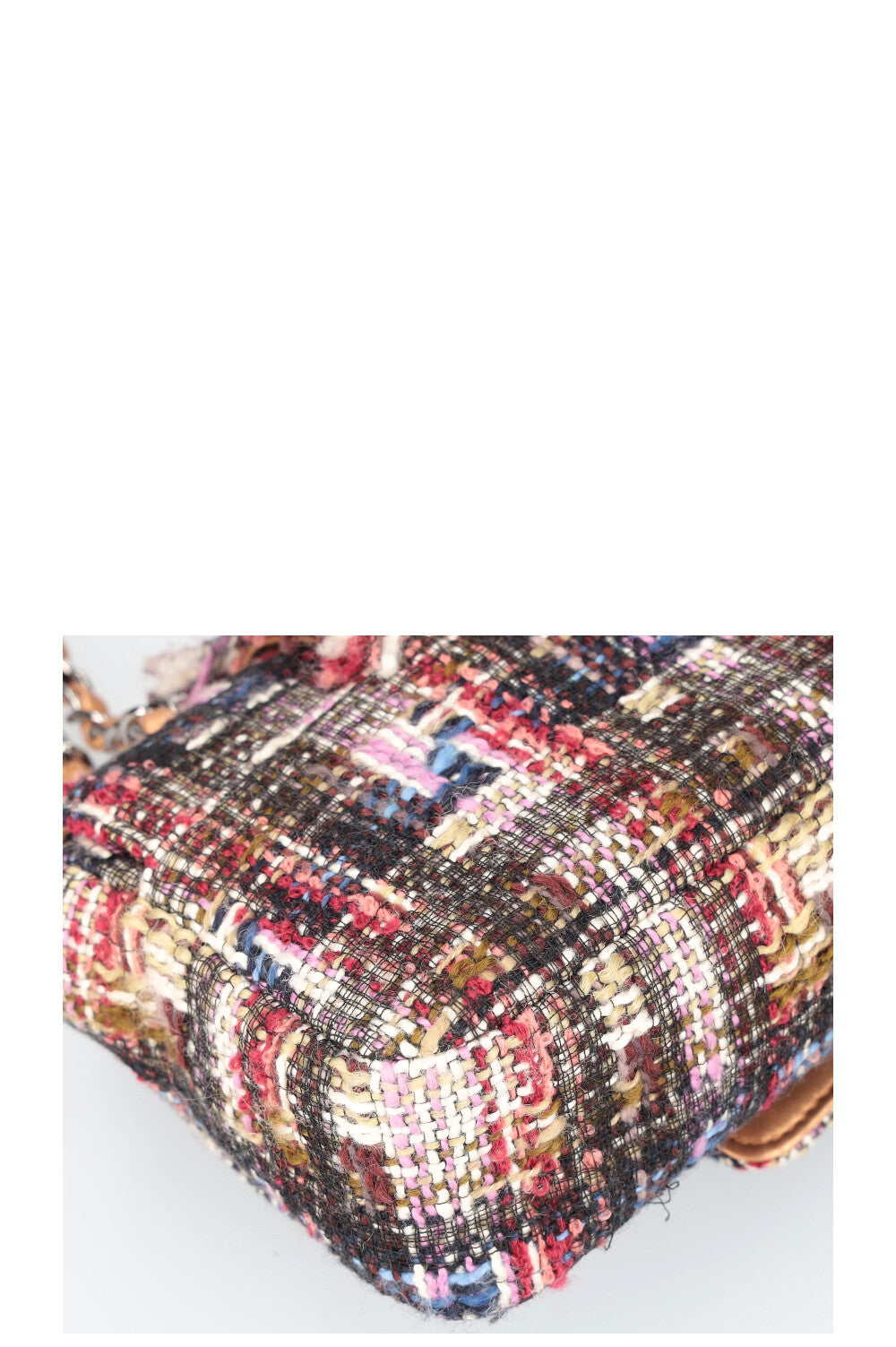 CHANEL Fringed Tweed Single Flap Pink & Red