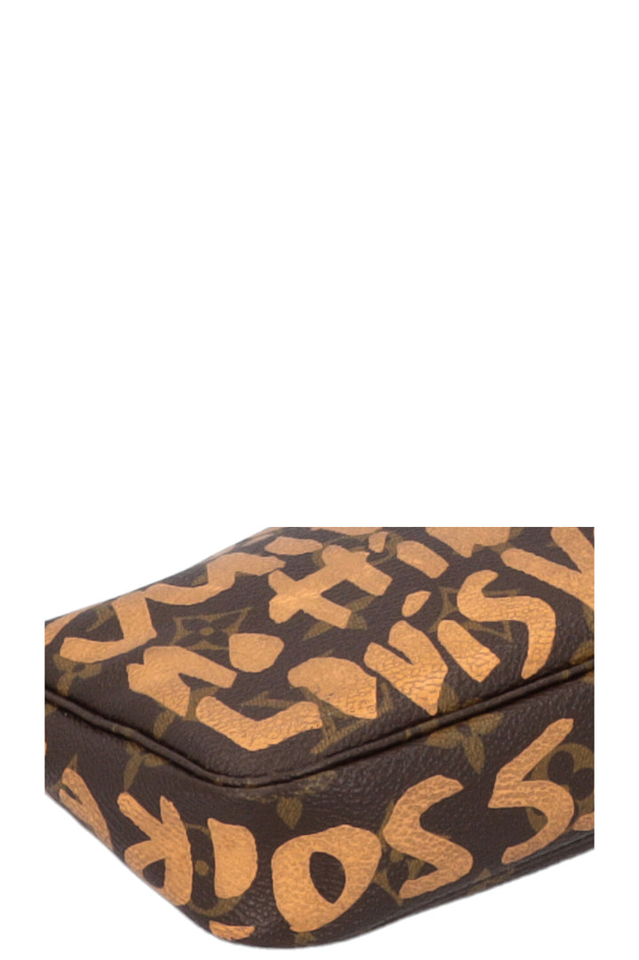 LOUIS VUITTON X Stephen Sprouse Pochette Accessories
