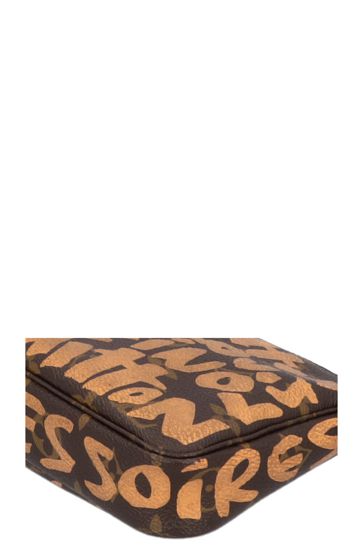 LOUIS VUITTON X Stephen Sprouse Pochette Accessories