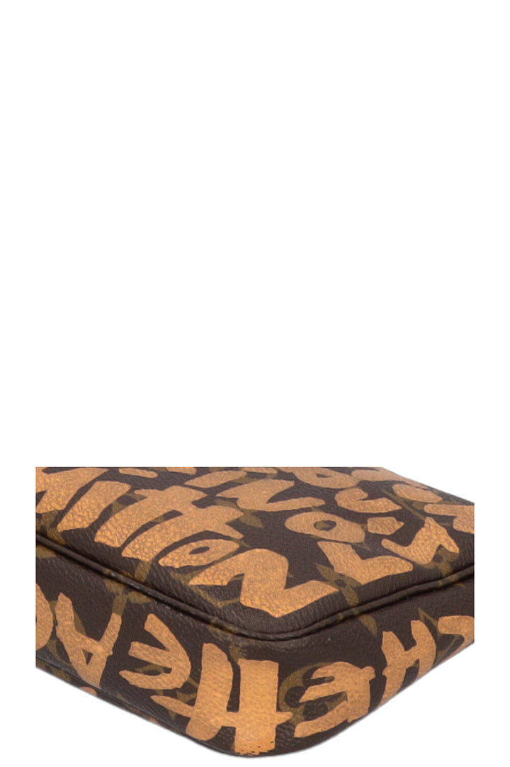 LOUIS VUITTON X Stephen Sprouse Pochette Accessories