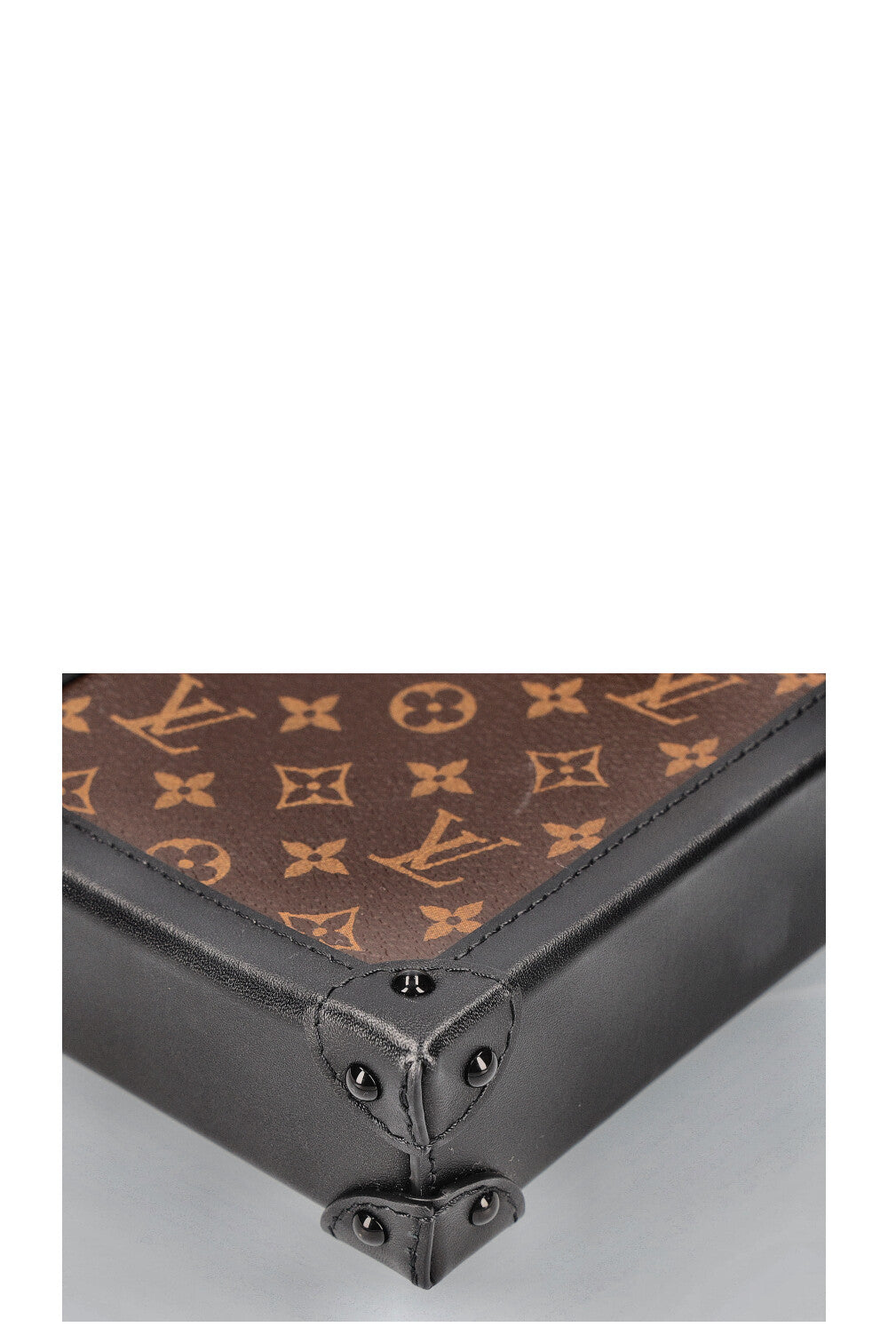 LOUIS VUITTON Trunk Pochette Vertical Monogram Canvas