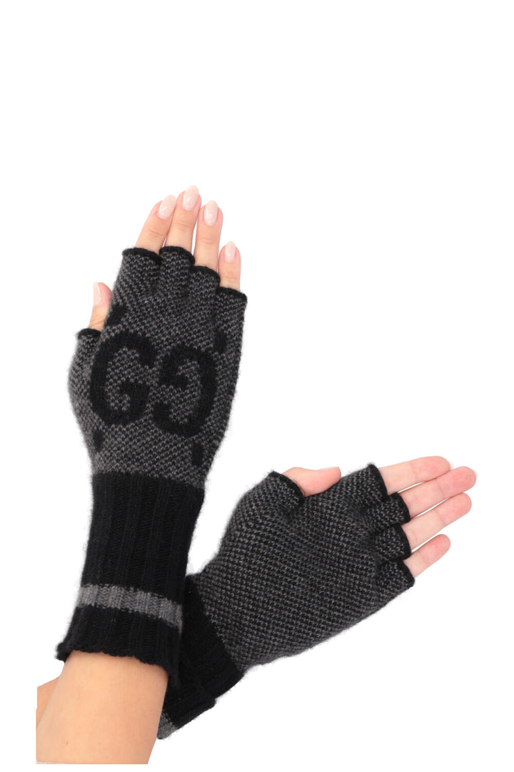 GUCCI GG Knit Gloves Charcoal Cashmere