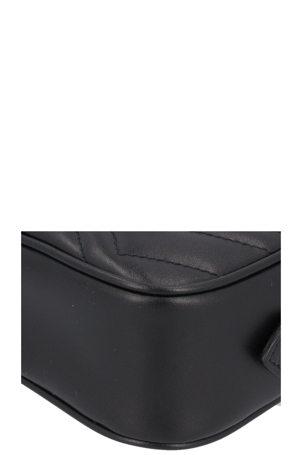 GUCCI Petit sac à bandoulière matelassé Marmont Noir