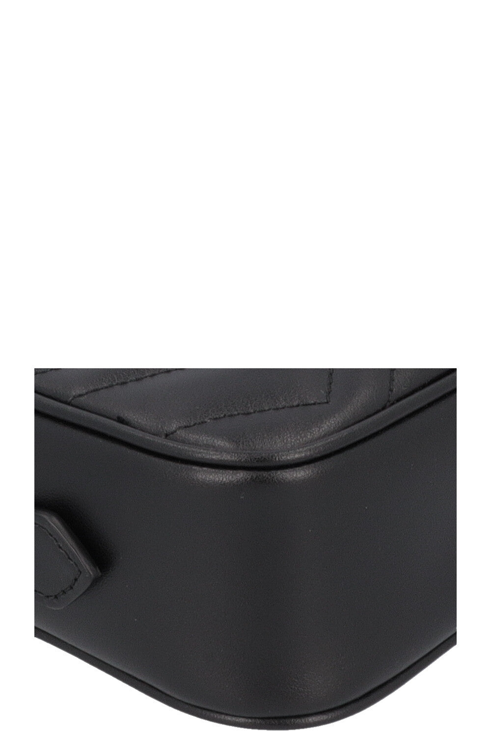 GUCCI Petit sac à bandoulière matelassé Marmont Noir